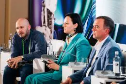 Минстрой России обсудил цифровую трансформацию ЖКХ на конференции ЦИПР-2025