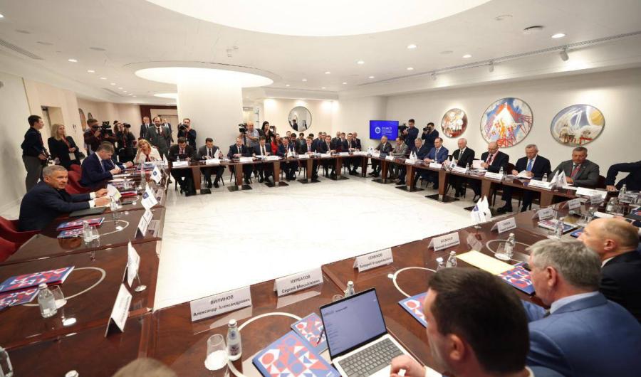 На ПМЭФ25 представили инициативы по модернизации ЖКХ и цифровизации строительства