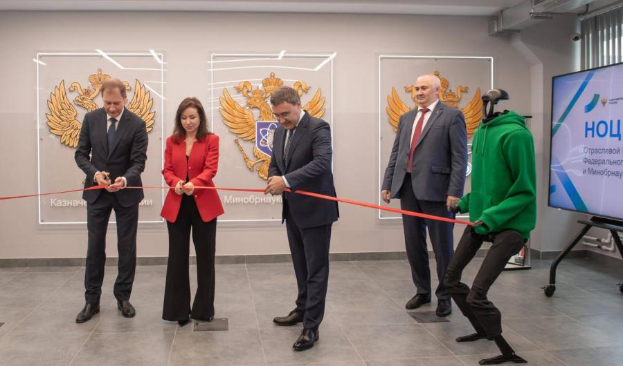 Валерий Фальков открыл в РТУ МИРЭА НОЦ «Искусственный интеллект»