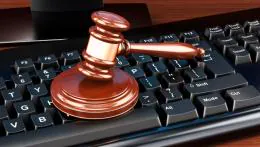 Минцифры предложит ввести штрафы за срыв сроков перехода на отечественные IT-решения