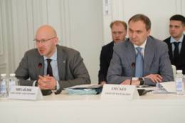 Ирек Файзуллин и Максут Шадаев обсудили развитие ГИС ЖКХ на совместном совещании