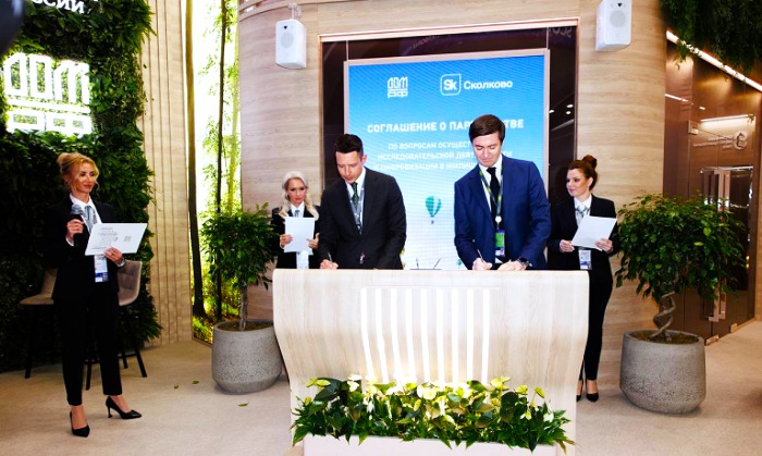 Два банка берутся оцифровать строителей или старт стратегического сотрудничества