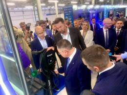 Ирек Файзуллин осмотрел выставку инновационных решений на форуме «Умный город» в Перми